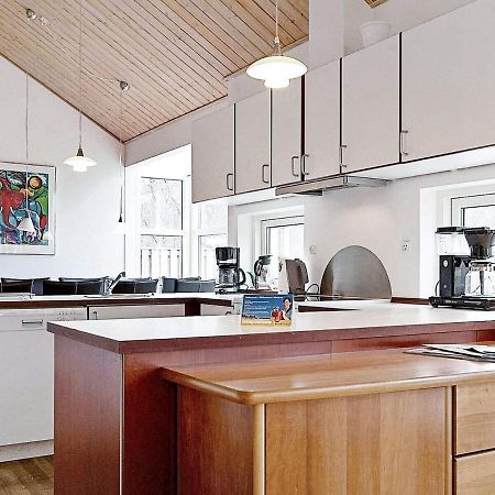 Four-Bedroom Holiday Home In Hasle 5 外观 照片
