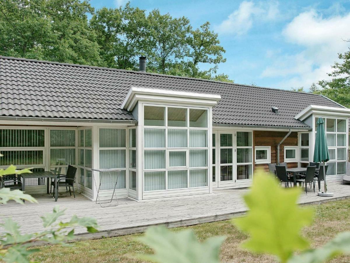 Four-Bedroom Holiday Home In Hasle 5 外观 照片