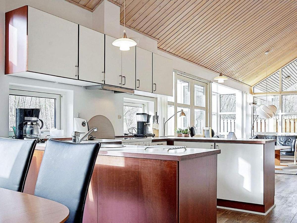 Four-Bedroom Holiday Home In Hasle 5 外观 照片